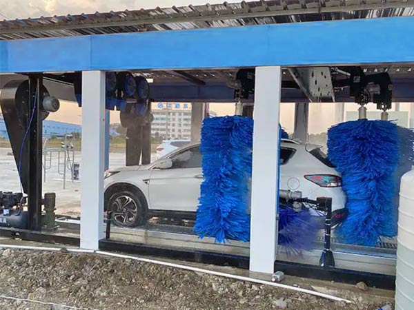 隧道通过式自动洗车机